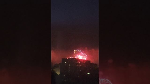 С праздником всех день победы.