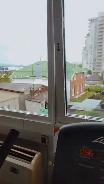 Чтобы иметь время на себя, нужно быть свободным, а своб смотреть онлайн