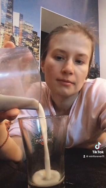 Иногда не успеваю нормально поесть, тогда есть он смотреть онлайн