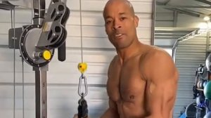 ДЭВИД ГОГГИНС_ПОДНИМИ СВОЮ ЗАДНИЦУ _ Мотивация для жизни!