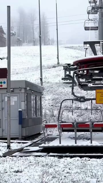 😍 На курорте «Роза Хутор» выпало уже 1,5 метра снега По смотреть онлайн