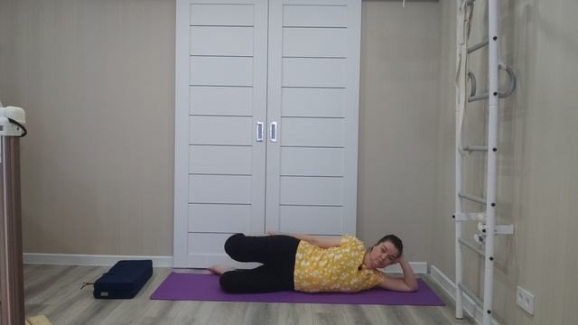 Йога при ПМС