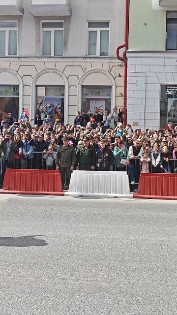 Парад посвященный 80 летия Великой Победы в Тюмени