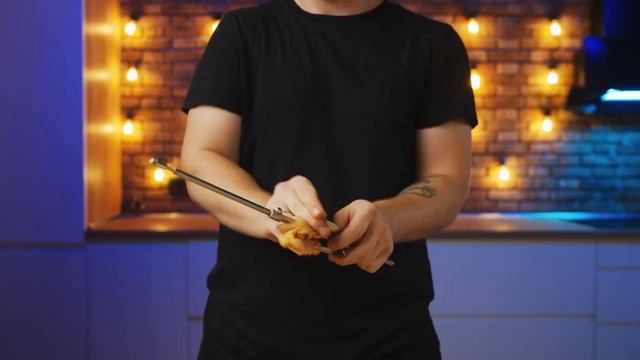 📹 ОСТРАЯ Vs ОСТРЕЕ Vs САМАЯ ОСТРАЯ ШАУРМА →
👤 #vanzai →