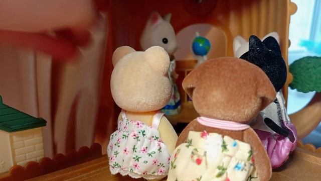 Sylvanian families спецвыпуск-"Как в 1 классе библиотекарь обвинила меня в воровстве и не только" смотреть онлайн