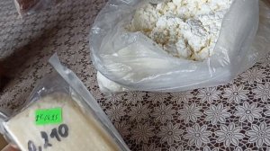 Купили очень дорогие фермерские продукты.