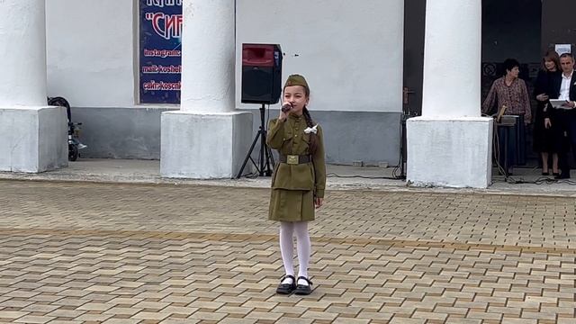 10-05-2025 г. Празднование 9 мая в райцентре продолжилось ярким концертом смотреть онлайн