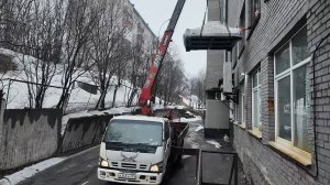 Водителя лишили прав. Езжу сам на манипуляторе.