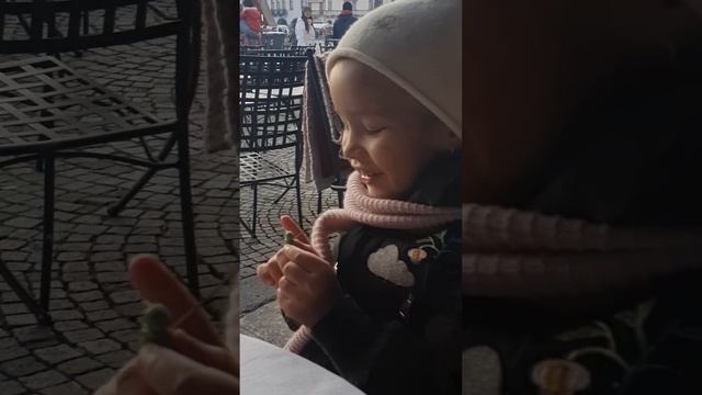 Италия зелёный снеговик из жевачки Мелиссы смотреть онлайн