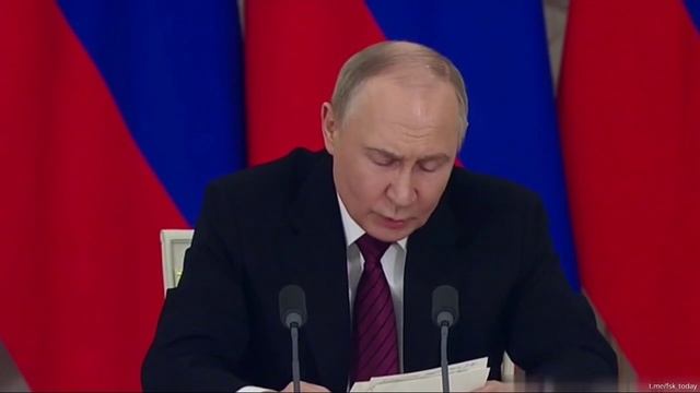 Ночная пресс конференция Владимира Путина. 11.05.2025 смотреть онлайн