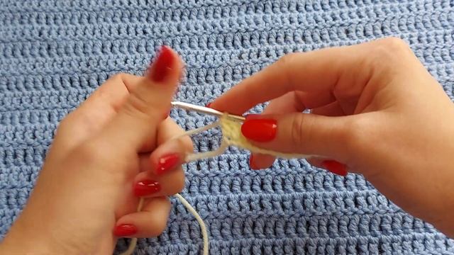 Урок 3 / Столбик с одним и двумя накидами / Учимся вязать легко и просто смотреть онлайн