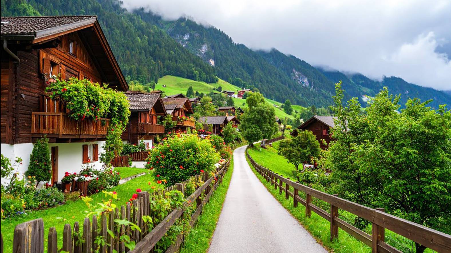 Оберрид, Швейцария в 4K. Самая красивая деревня Швейцарии, скрытая жемчужина у озера Бриенц смотреть онлайн
