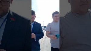 Флаг СССР с надписью "Рождённый в СССР" потребовали снять на автопробеге в Сургуте как экстремистску