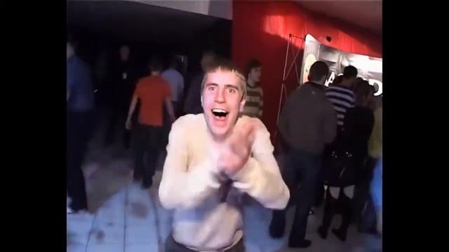 "очень плохая музыка" танцует под музыку из ворониных смотреть онлайн