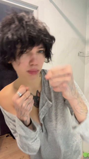 Молоденькая