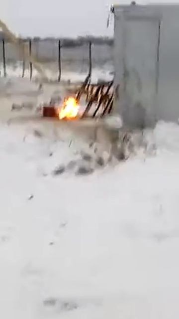 Монтажная пена на костре смотреть онлайн