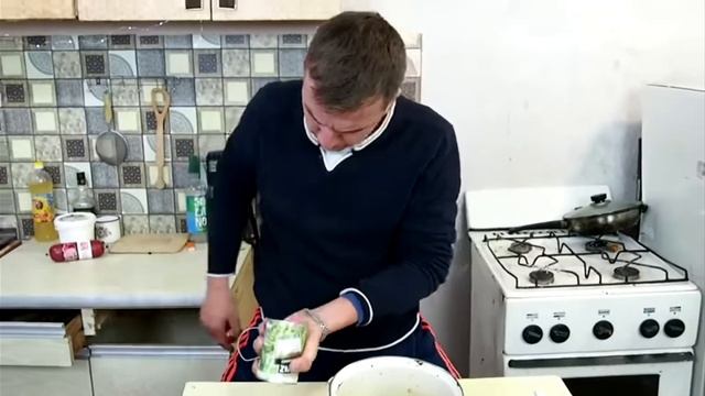 Когда мама попросила сделать Оливье на новый год тот самый я смотреть онлайн