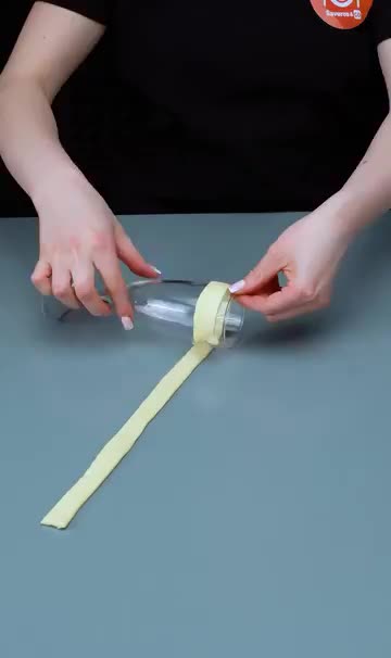 Они исчезнут через минуту! Идеальный кремовый десерт из слоёного теста смотреть онлайн