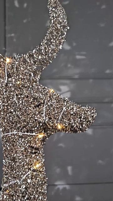 Светодиодный олень Фердинанд 107 см, 60 теплых белых LED л?