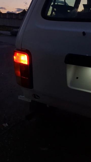 Установка новых лампочек на Ниву #auto #car #vlog #custom #lada #repair