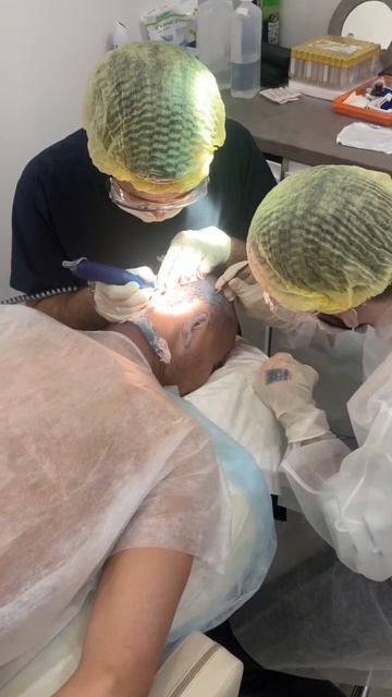 Пересадка волос в Москве #пересадкаволос смотреть онлайн