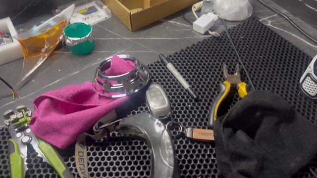 Lada Нива | установка би лед линз. Улучшение света