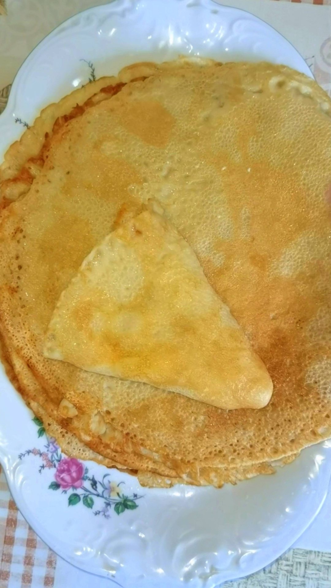 БЛИНЫ СО СЛИВКАМИ