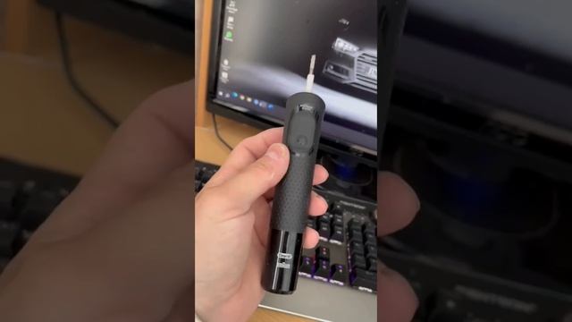 Обзор на Электрическую зубную щётку Oral-B Vitality Pro смотреть онлайн