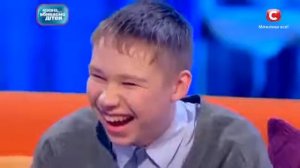 *Саша Фокин закрил рот ведущему*