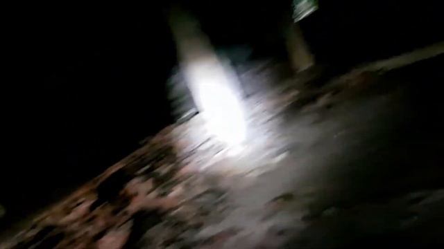ПРИЗРАК в заброшке?! ПАРАНОРМАЛЬНЫЕ ЯВЛЕНИЯ в видео?! смотреть онлайн