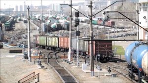 Роспуск состава на сортировочной горке (ВЛ10-553), ст. Инская