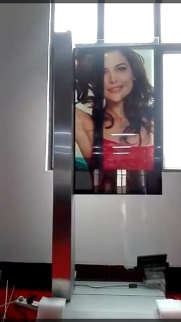 Прозрачные интерактивные экраны.mp4 смотреть онлайн