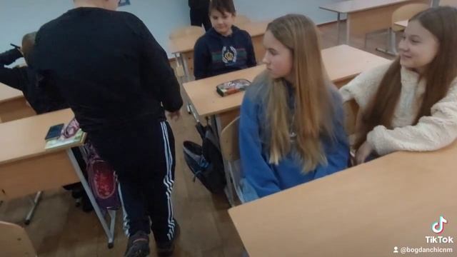 Соціальний ролик в рамках акції 16 днів проти насильст? смотреть онлайн