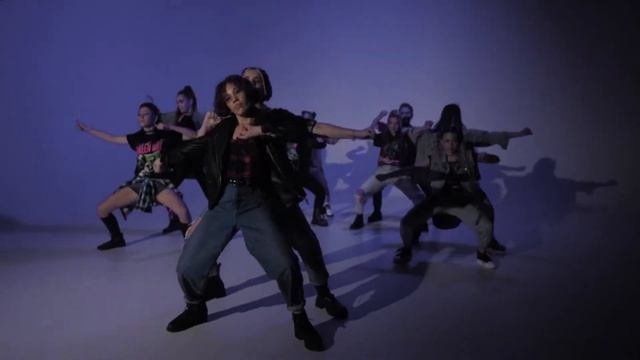 Визитная карточка для танцевальной студии 