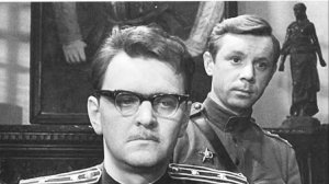 По бугоркам  и  низким косогорам