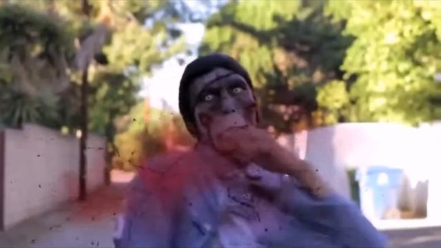 Прикол : Танцующий зомби смотреть онлайн