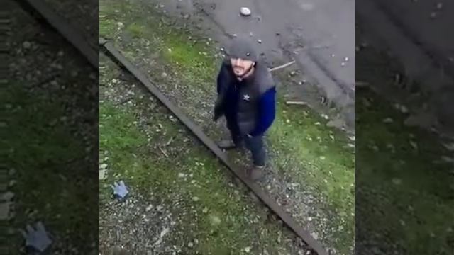 Прикол Усмон шер барои гарибо смотреть онлайн