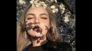 Когда мне грустно я смотрю наши старые мультики 🌆🦋🌌