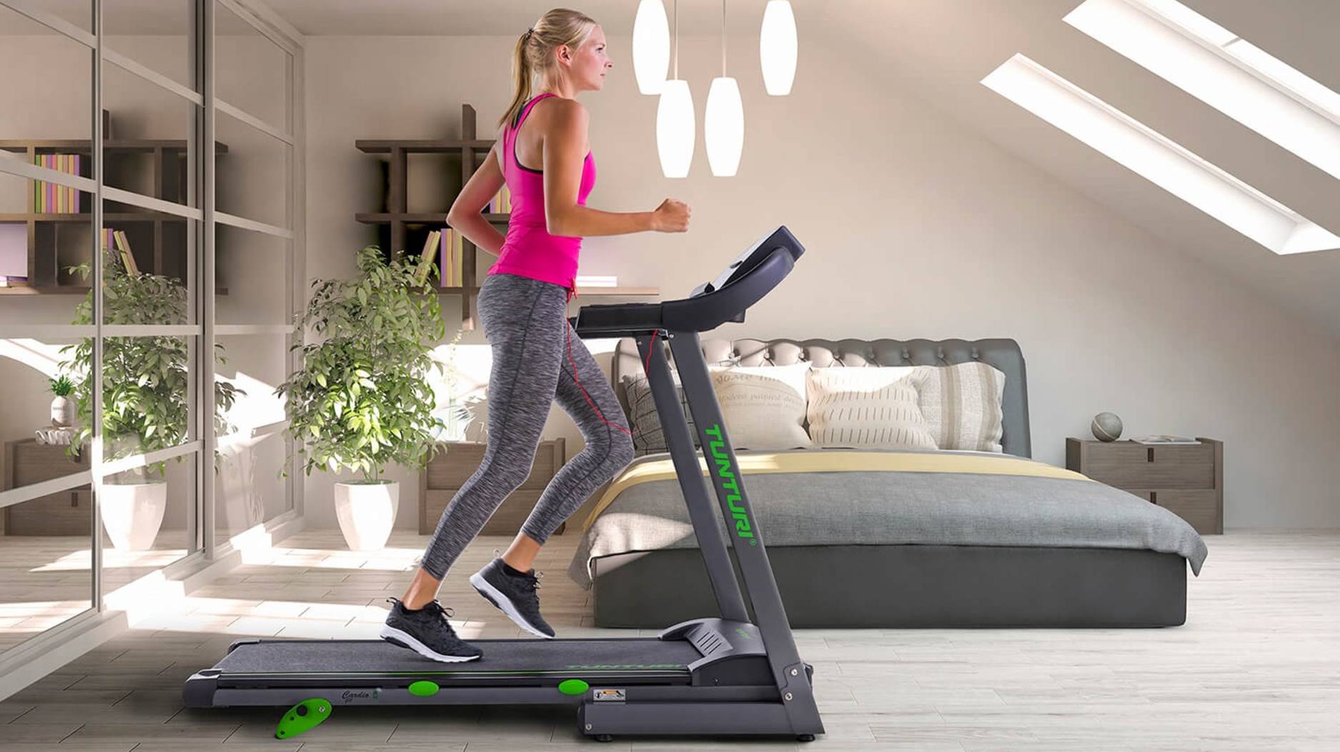 БЕГОВАЯ ДОРОЖКА TUNTURI CARDIO FIT T30