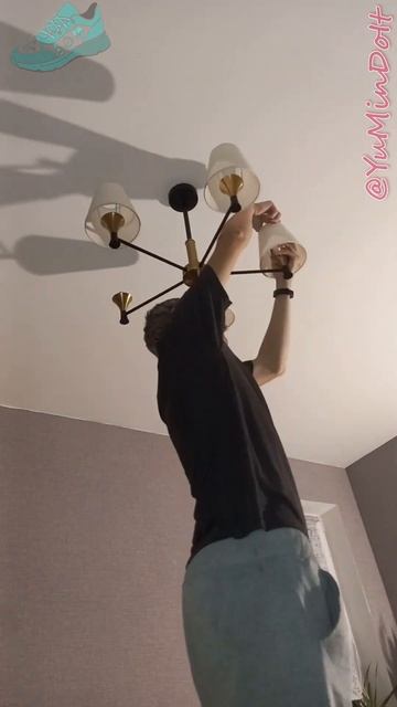 Лампочки... люстра и бра - ура! смотреть онлайн