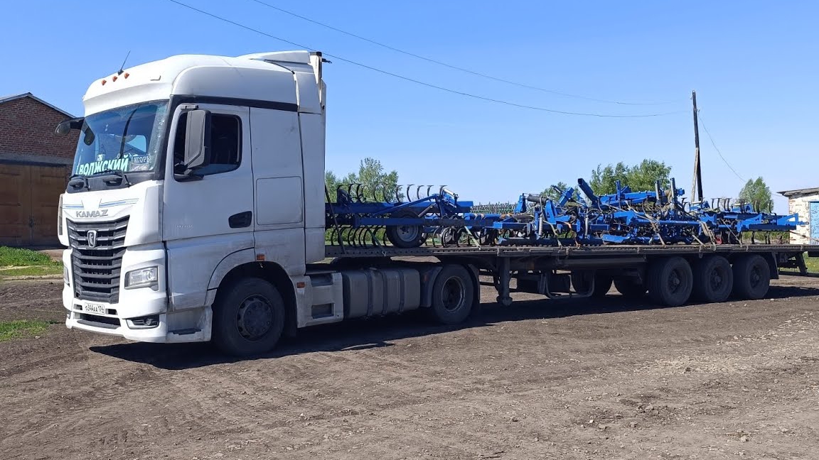 проклятый культиватор / Тамбовские высокоскоростные автомобильные дороги / КАМАЗ 54901