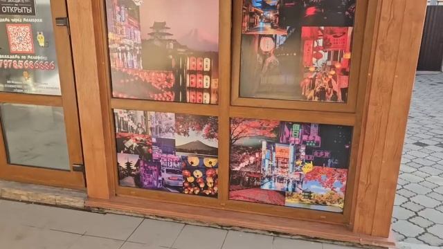 Из Германии в Россию/Крым. Обзор кухни.  Потолок в зале.