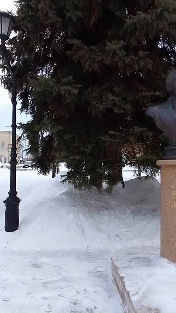 Bust and lanterns/Бюст и фонари 2023 смотреть онлайн