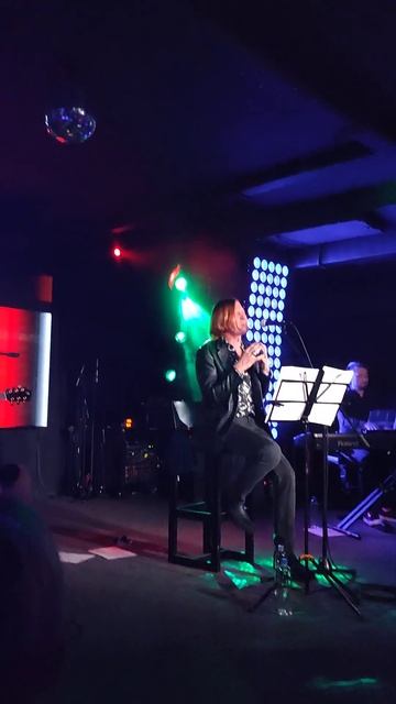 Найк Борзов - Сейчас и Здесь (фрагмент, акустика, live at MT смотреть онлайн