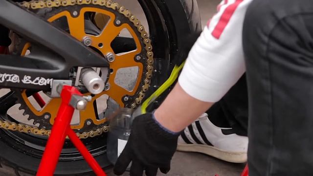 Чистка и Смазка Цепи на Мотоцикле How to Clean Chain смотреть онлайн