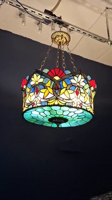 великолепная люстра в стиле Тиффани смотреть онлайн