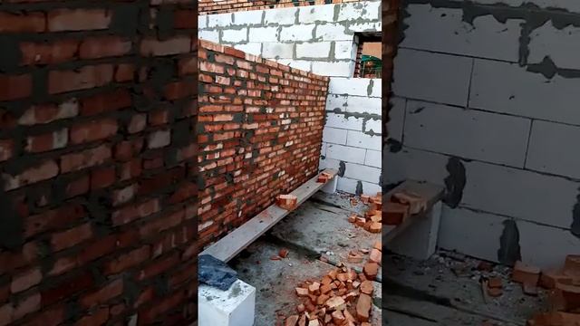 Часто задают вопрос, сколько боя кирпича из поддона, о?