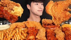 АСМР МУКБАНГ KFC ЛУЧШИЕ ЗВУКИ ЕДЫ ЖАРЕНОЙ КУРИЦЫ, БУРГЕРА ИЗ КУРИЦЫ И КАРТОФЕЛЯ ФРИ