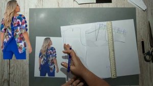 Моделирование. Застежка на спине и полоски на рукавах. Выкройка № 1701.