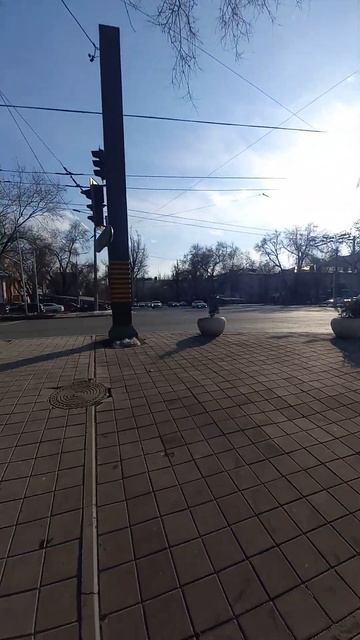 Перекрёсток проспектов Аблайхана и Райымбек Батыра в смотреть онлайн